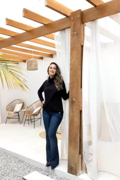 Blusa de amamentação dupla malha lanzinha manga longa gola rolê na internet