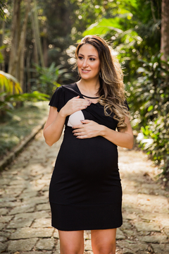 Vestido de amamentação decote V com recorte na barra na internet