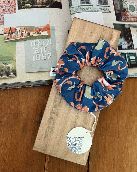 Scrunchie Amar Índigo