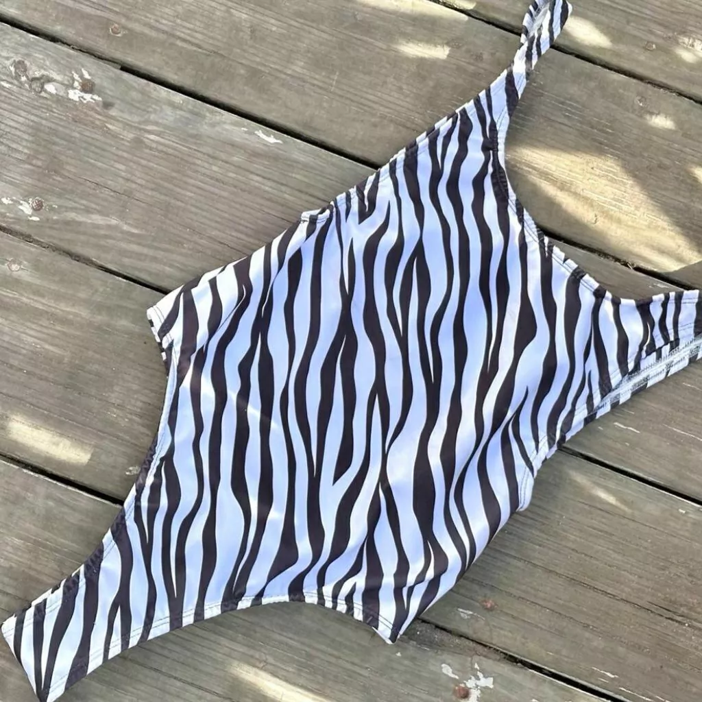 ENTERIZA ZEBRA