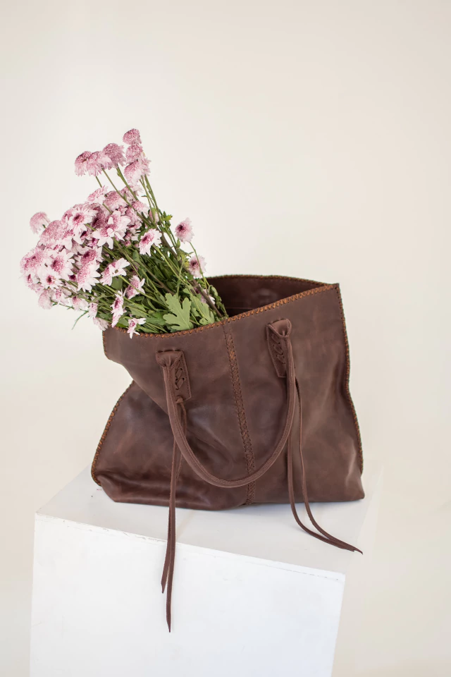 Cartera Gringa de cuero choco de Las Cabrera — imagen 9
