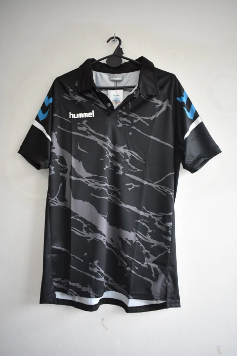 Chomba Deportiva Handball Negra Hummel - comprar online