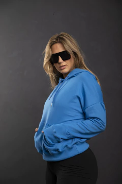 BUZO TOBE CELESTE - comprar online