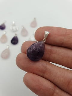 Dije en forma de gotita de Piedras Naturales - Piedras en Córdoba