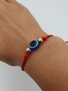 Pulsera de Hilo Rojo y Ojito Turco con bolitas en internet