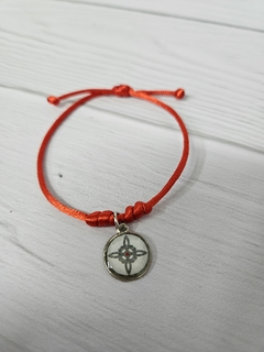 Pulsera Hilo Rojo y dije Nudo de Bruja en internet