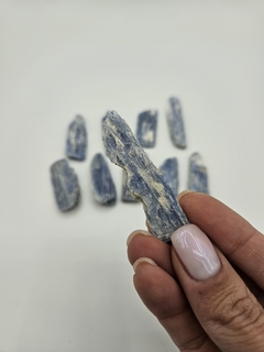 Cianita Azul en bruto