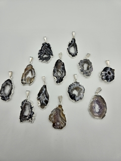 Dije Chapa de Geoda de Ágata - Mediano - Baño de Plata - Piedras en Córdoba