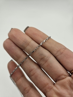 Cadena de Acero Quirúrgico eslabón cuadrado 60 cm - comprar online