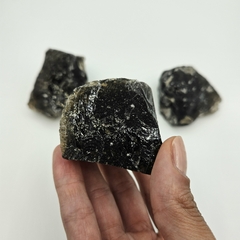 Obsidiana Negra en Bruto- Ob1 en internet