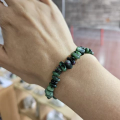Pulsera de Zoisita con Rubí-Escallas - comprar online