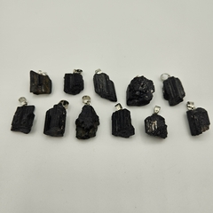 Dije de Turmalina Negra- en bruto- mediano-acero - Piedras en Córdoba