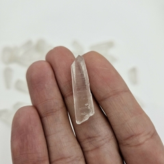 Imagen de Punta de Cuarzo Cristal de Roca en bruto tamaño chico