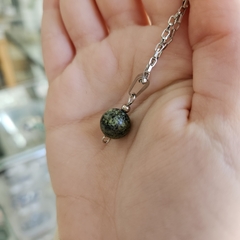Imagen de Dije bolita de Piedras Naturales de 10 mm calidad premium acero