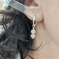 Par de aros de bolitas de 6mm de Cuarzo Rosa y argolla de plata tamaño chico
