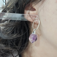 Par de aros de Amatista con baño de plata y argolla de plata tamaño grande - comprar online