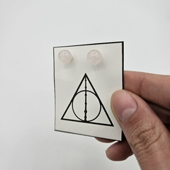 Par de aros pasantes con baño de plata y bolitas de 8mm de Piedras Naturales