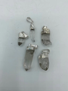 Dije de Cuarzo Cristal de Roca - En Bruto - Chico - Baño de Plata - comprar online