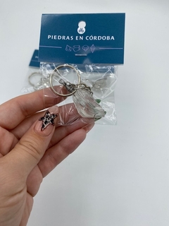 Llavero de Piedras Naturales y engarce en alambre de acero - comprar online