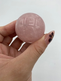 Esfera de cuarzo rosa chica