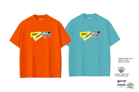 Remera Regular Familyarg+LaTabla STIKERS - comprar online