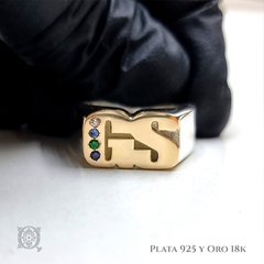 Anillo Doble Inicial con Cubics - Quimbaya Orfebrería 