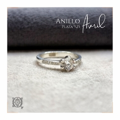 Anillo Avril en internet