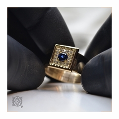 Anillo William en internet