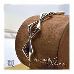 Pulsera Bolonia en internet