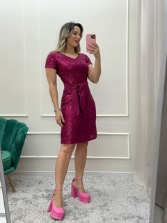 Vestido evase em paete Expressão [Tm P] (4299) - Umarrazo.com.br