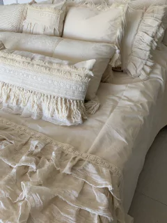 Pie de cama Sara - Compania de Brujas