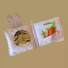 Libro de Tela Conejo ( very baby book ) - comprar online