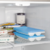 Cubetera con tapa anti derrames OXO en internet