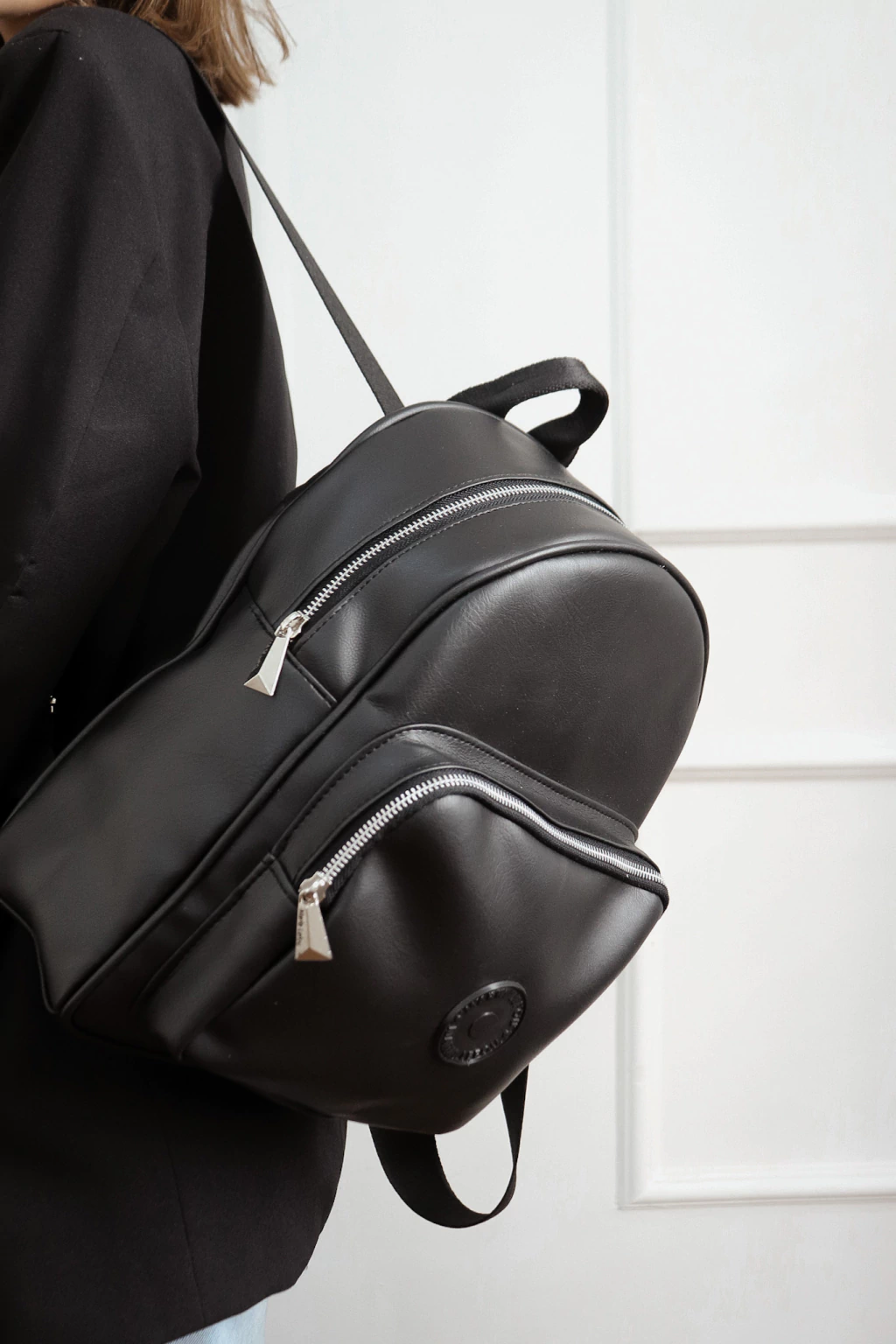 Mochila Camille negro eco cuero liso