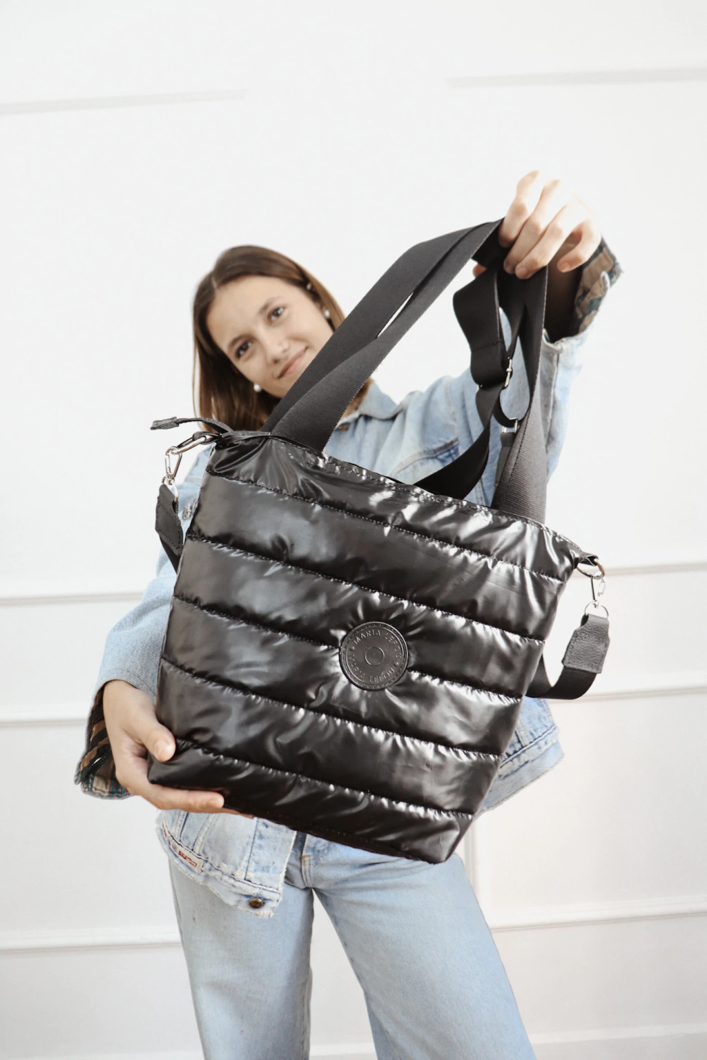 cartera reggia negra Puffer brillosa