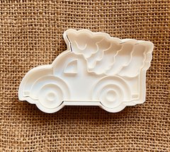 Camioneta con Árbol