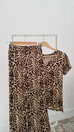 Remera Jule - Casa Blanca Showroom