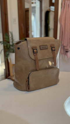 Mochila Franchesca | camel - comprar online
