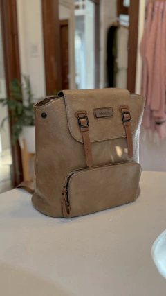 Mochila Franchesca | camel - comprar online