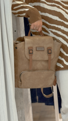 Mochila Franchesca | camel en internet