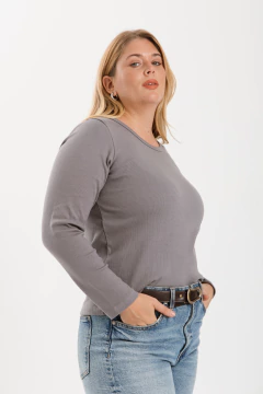 Camiseta Ember en internet