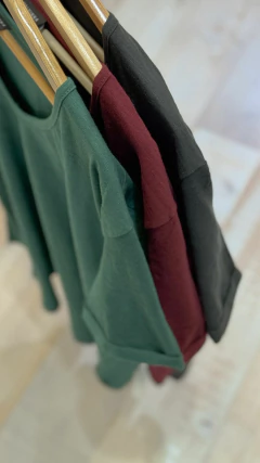 Remera Cherry - Casa Blanca Showroom