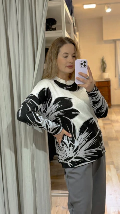 Sweater Camelia en internet