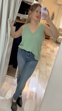 Jean Grecia - Casa Blanca Showroom