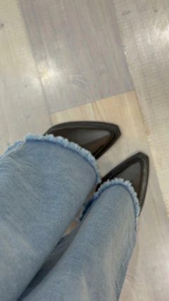 Jean Hannah - Casa Blanca Showroom