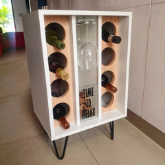 BODEGA con copero y portacorchos
