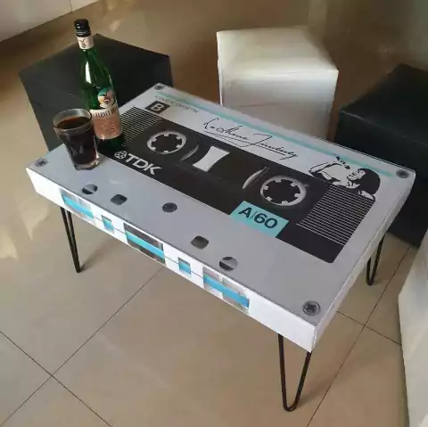 MESA RATONA CASSETTE - MONA GIMENEZ - comprar online