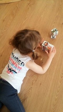 Cubos Monstruos y Súper Héroes