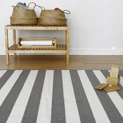 ALFOMBRA TEJIDA RAYADA BLANCO Y GRIS - comprar online