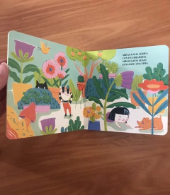 interior del libro para niños colorear el mundo